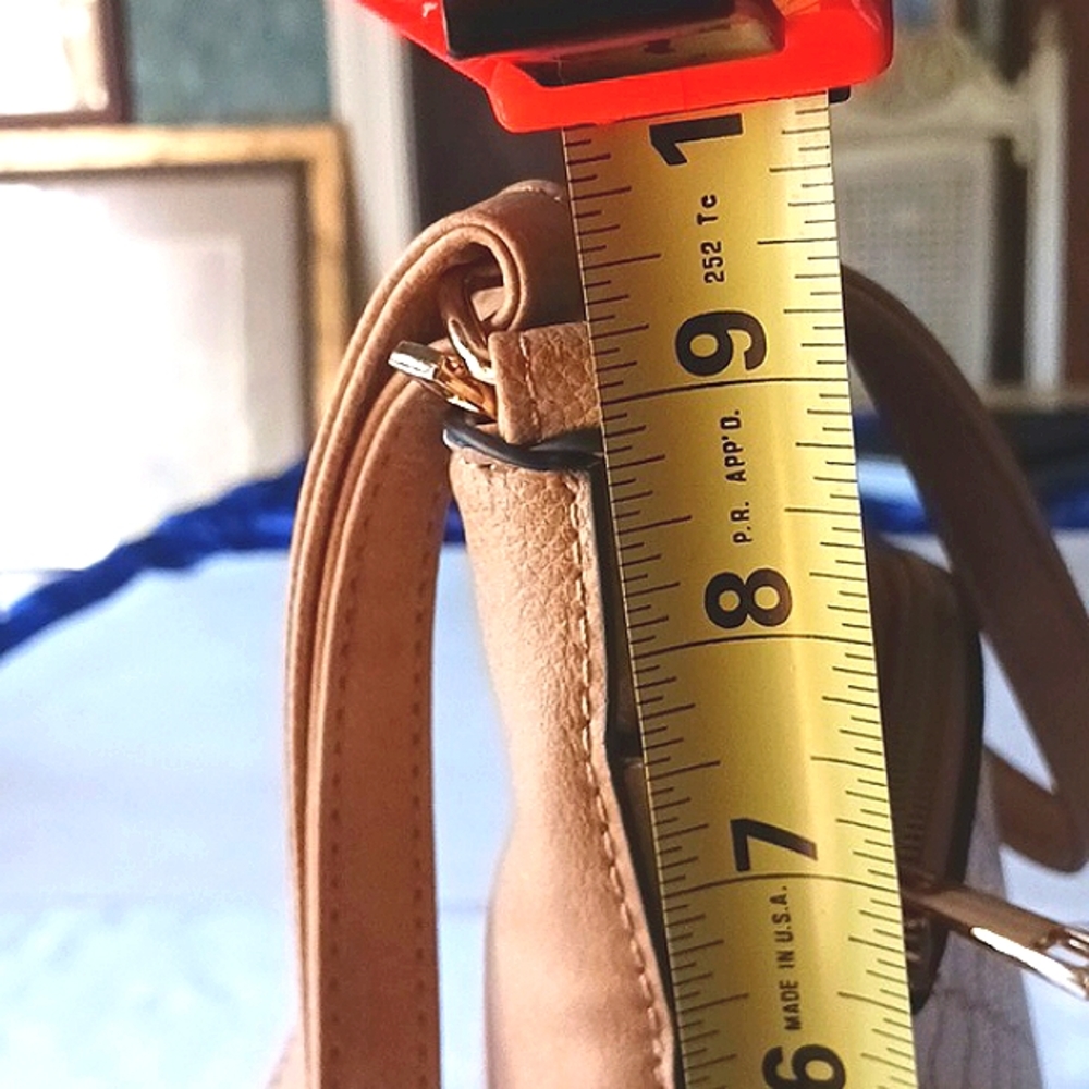 CUTE Crossbody Brown/Tan Gold Hardware Purse - Picture 14 of 16